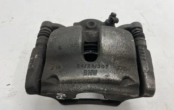 BMW 1 F40 Front brake caliper