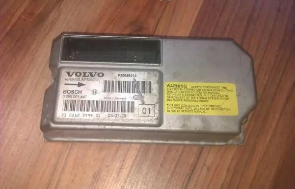 Volvo XC90 Airbag control unit/module 0285001447 P30658913