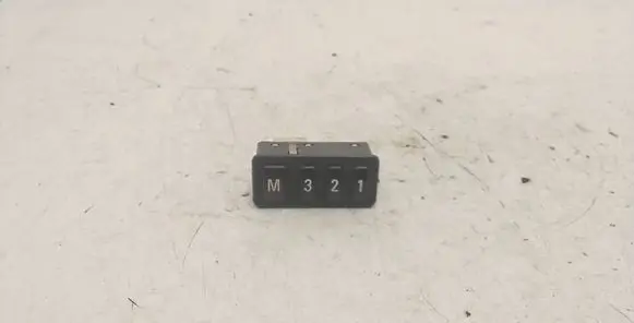 BMW 5 E39 Seat control switch 8352160
