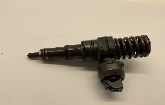 Ford Galaxy Fuel injector 0414720038 038130073ak