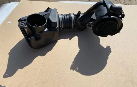 Intake resonator