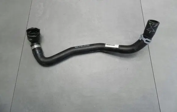Cupra Formentor Engine coolant pipe/hose 5WA122157M