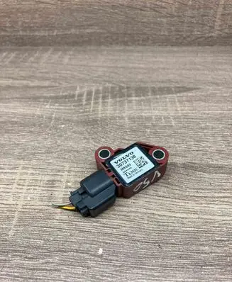 Volvo V50 Airbag deployment crash/impact sensor 30737138