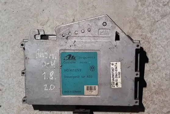 Volkswagen PASSAT B4 ABS control unit/module ZSB3A0907367