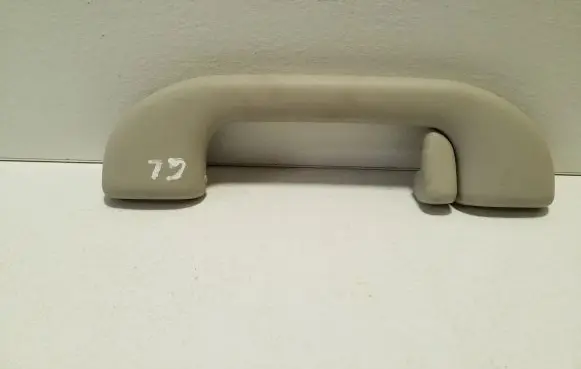 Jeep Cherokee Rear interior roof grab handle 5RG68TRMAA 5RG72TRMAA 1VW49TRMAA