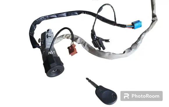 Citroen Berlingo Ignition lock 9648445180
