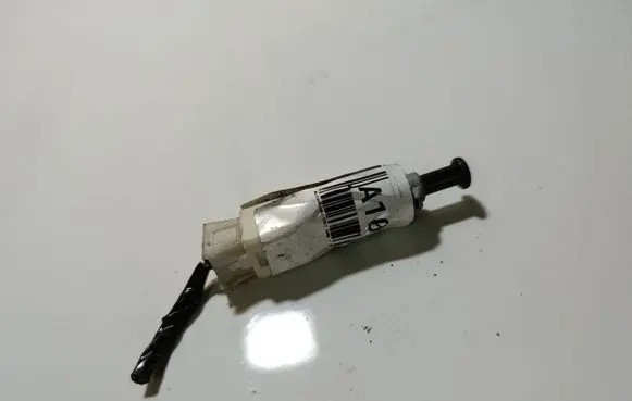 Mitsubishi Colt Brake pedal sensor switch