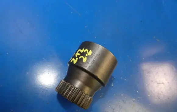 Mercedes-Benz E W212 other engine part A6510770109