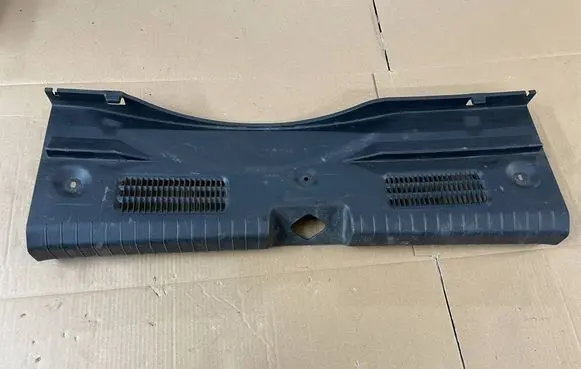 Hyundai i20 (GB IB) Trunk/boot sill cover protection 85770-c8050