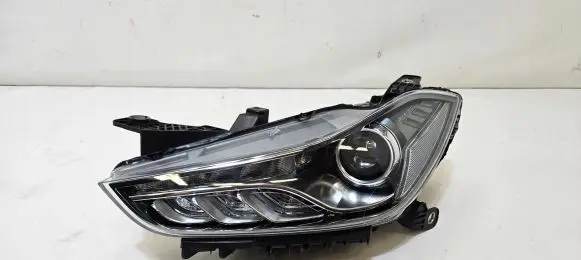 Maserati Ghibli Headlight/headlamp 00670038240