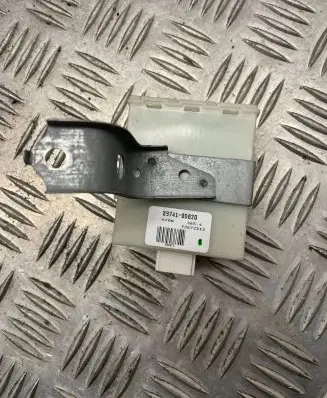 Toyota Yaris Door control unit/module 897410D020