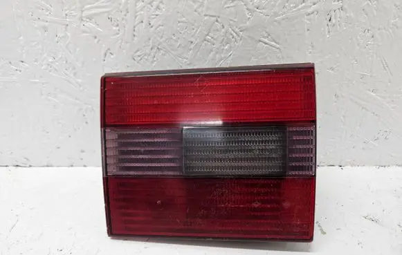Tailgate rear/tail lights
