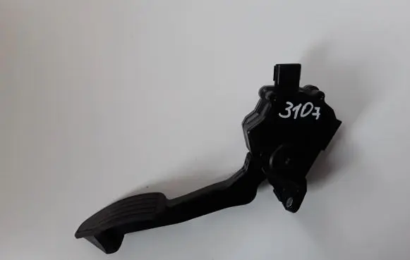 Subaru Forester SK Accelerator throttle pedal 36010FL021