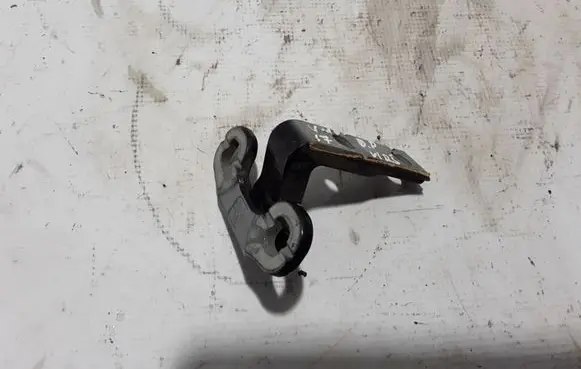 Volvo V40 Front door upper hinge 31424661
