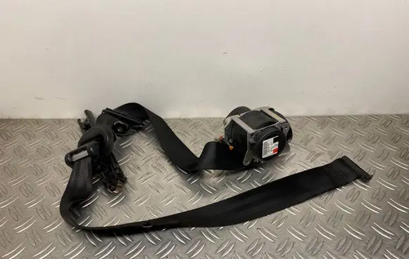Front seatbelt
