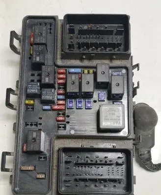 Ford Galaxy Fuse module FG9T14A067YA01 G2811