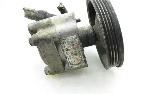 Nissan Almera N16 Power steering pump 7613955110