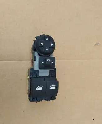 Citroen Jumpy Electric window control switch 96783350ZD