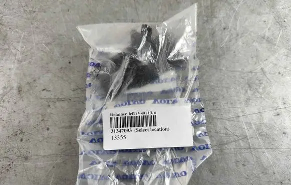 Volvo V40 Front parking sensor holder (PDC) 31347093