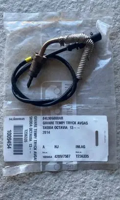 Skoda Octavia Mk3 (5E) Exhaust gas temperature sensor 04L906088AR T236335 42097507