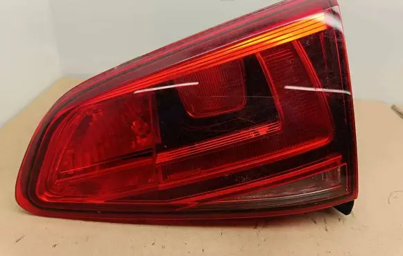 Volkswagen Golf VII Tailgate rear/tail lights 5GM945094A 00073188 2SD01197804
