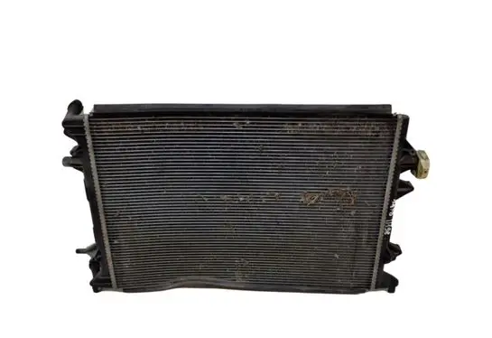 Volkswagen Jetta VI Coolant radiator 1K0121251EB