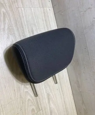Renault Arkana Rear seat headrest 