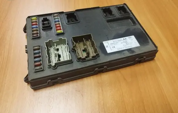 Ford Transit Engine control unit/module ECU 6C1T14A073AK 97RI010012 5WK48946K