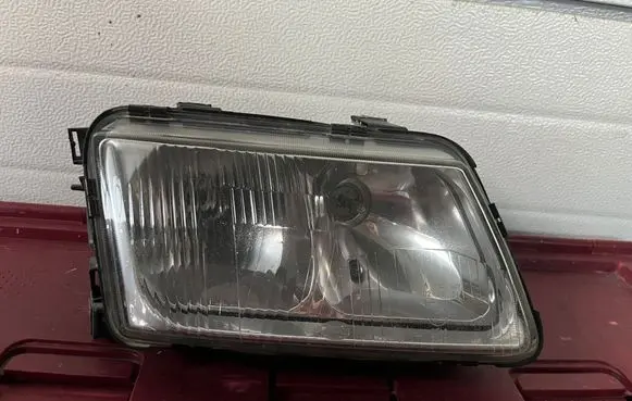 Headlight/headlamp