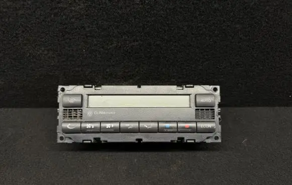 Volkswagen PASSAT B5.5 Climate control unit