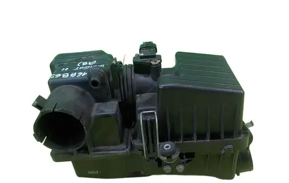 Honda Insight Air filter box 