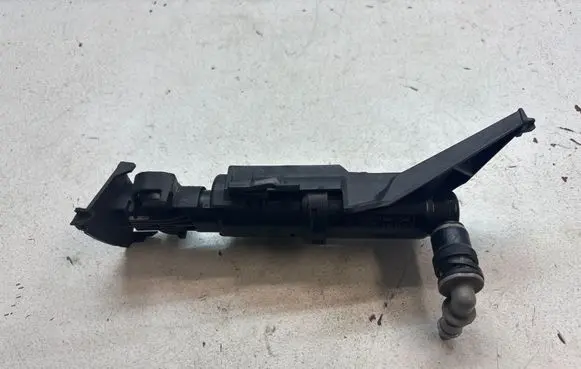 Mini Cooper Countryman R60 Headlight washer spray nozzle 1307030580