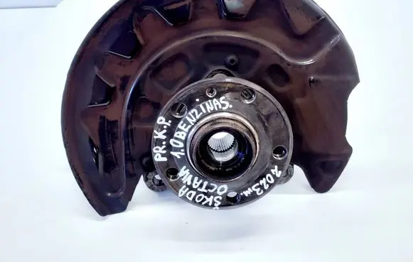 Skoda Octavia Mk4 Front wheel hub 5WA400053HT 5Q0615311G