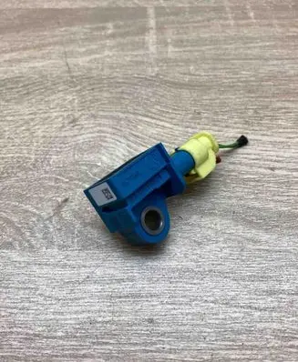 Volkswagen Jetta VI Airbag deployment crash/impact sensor 5K0959351A 5WK44270