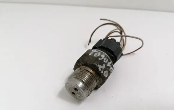 Fuel pressure sensor