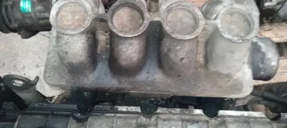 Renault 19 Intake manifold