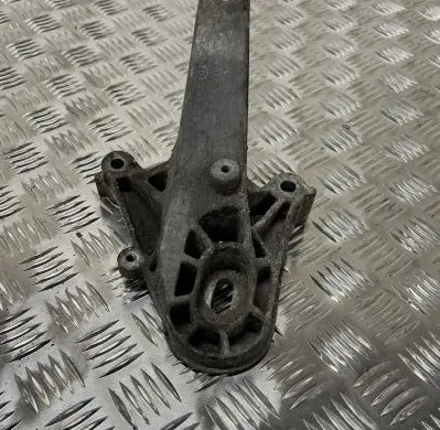 Mini One - Cooper Coupe R56 Gearbox mounting bracket 22416788663