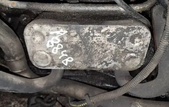 Opel Astra G Engine oil radiator 