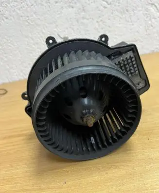 Mercedes-Benz Sprinter W906 Air conditioning (A/C) fan (condenser) 663329W D8339