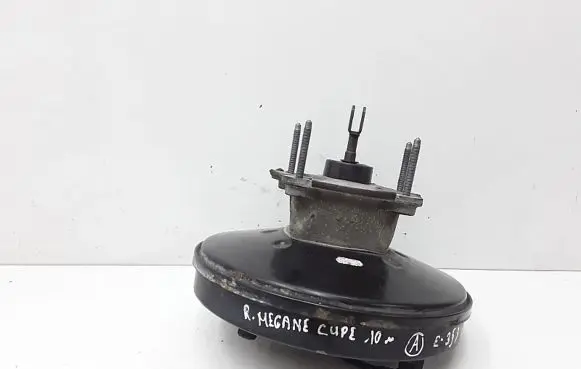 Renault Megane III Brake booster 472100013R