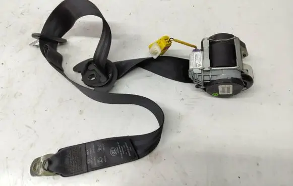 Volkswagen Jetta V Front seatbelt 1K4857706E