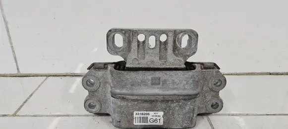 Volkswagen Golf V Engine mount bracket 1K0199555