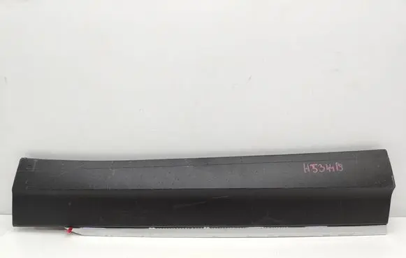 Volkswagen Tiguan Front door trim (molding) 5NA854940AG