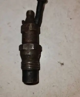 Audi A6 S6 C4 4A Fuel injector 028130201L K0A30579
