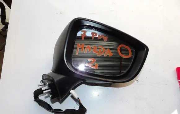 Mazda 2 Front door electric wing mirror