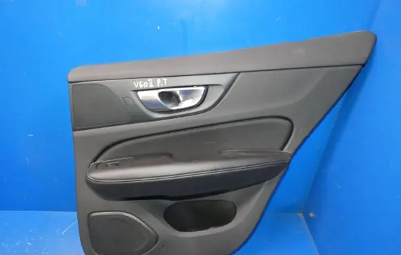 Volvo V60 Rear door card panel trim