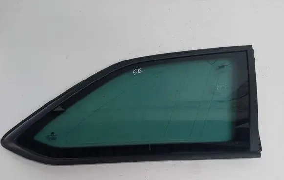 Skoda Octavia Mk3 (5E) Side middle window/glass 