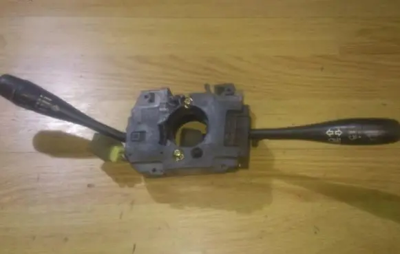 Nissan Sunny Wiper turn signal indicator stalk/switch