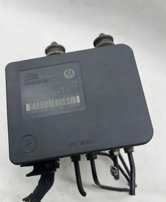 Volkswagen Touran I ABS Pump 1K0907379AC 0000530 10096003593