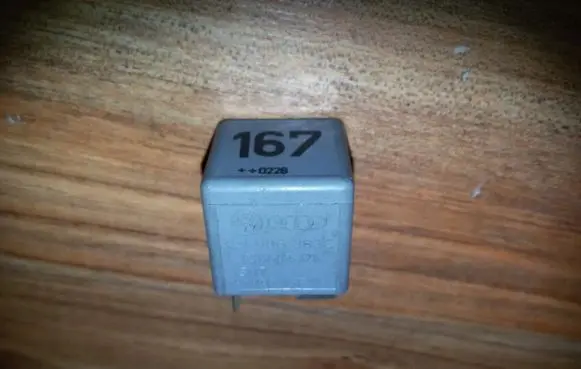Volkswagen Golf IV Other relay 191906383C V23134B55X216